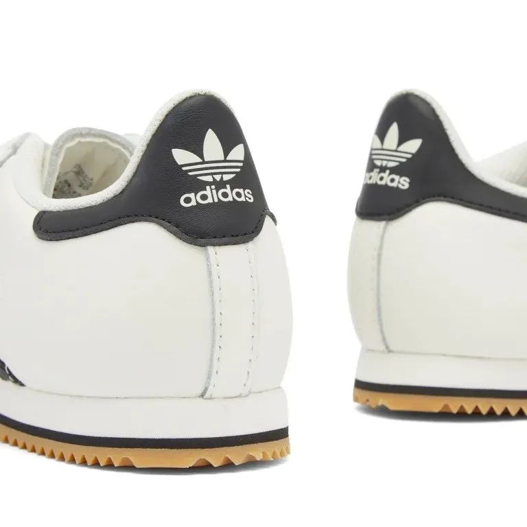 ADIDAS KICK CORE WHITE, GUM & BLACK