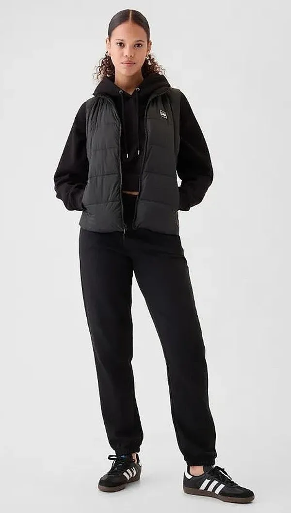 chaleco GAP V-Frch Logo LW Puffer - Black 1 - women´s