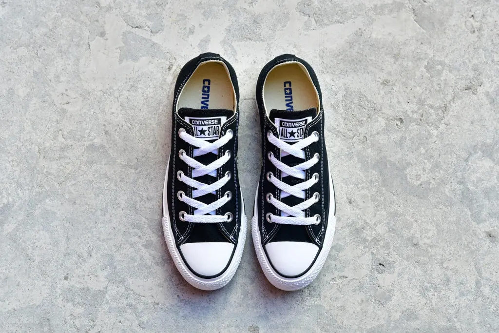 Converse Chuck Taylor All Star Negra Baja