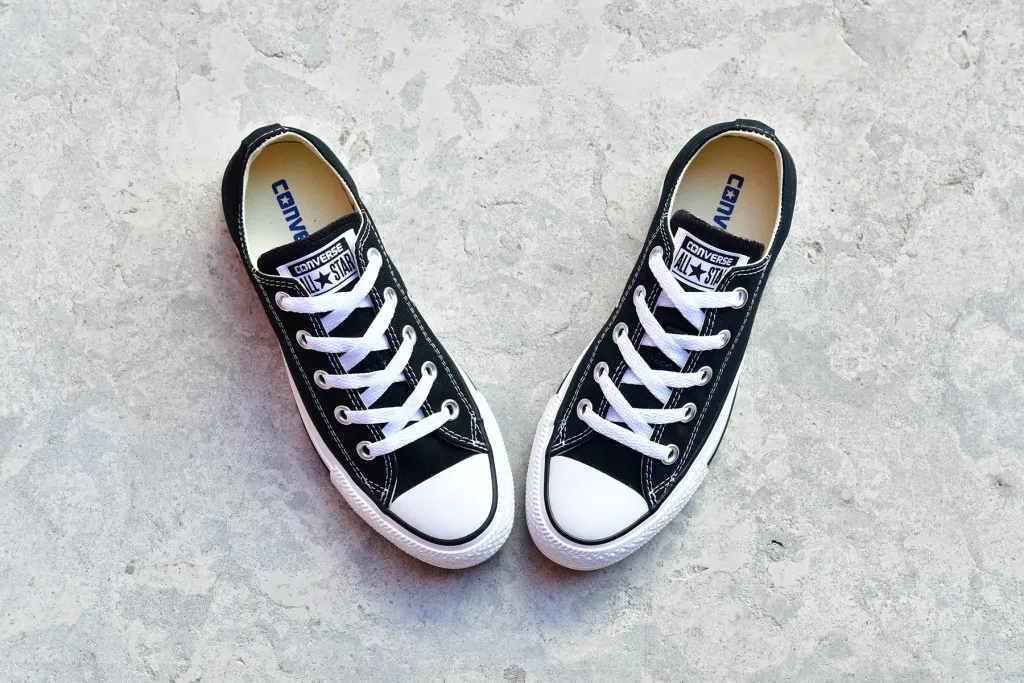 Converse Chuck Taylor All Star Negra Baja