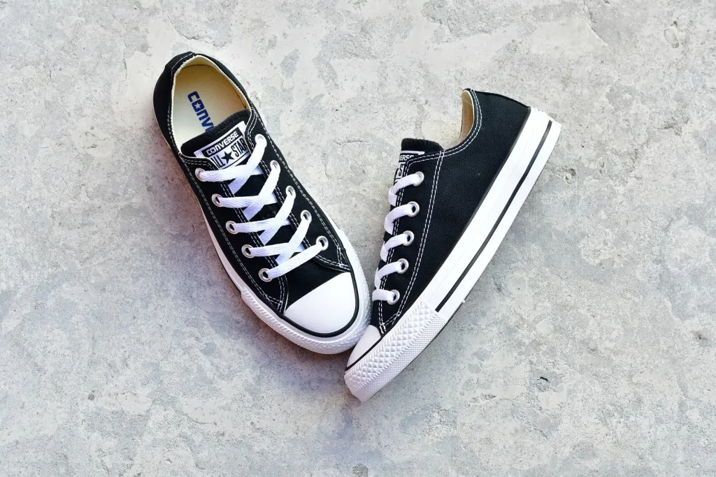 Converse Chuck Taylor All Star Negra Baja