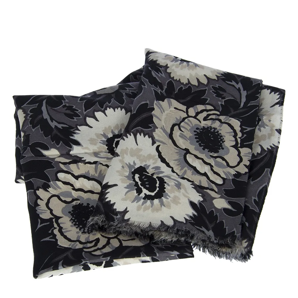 Etro Bufanda Flores Negro y Beige