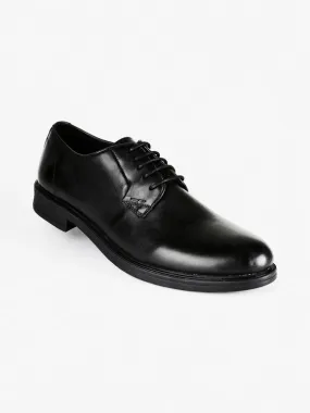 Halland Zapatos derby de piel en piel negra.