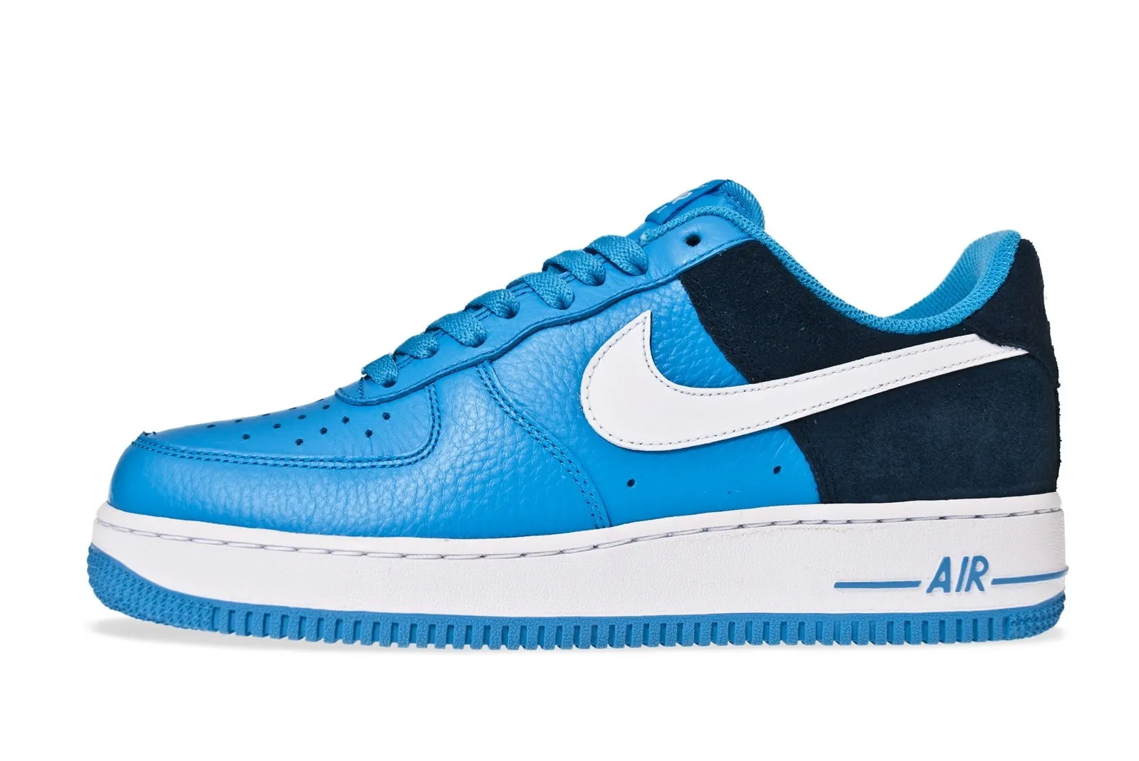 Nike Air Force 1 Low "University Blue / Obsidian"