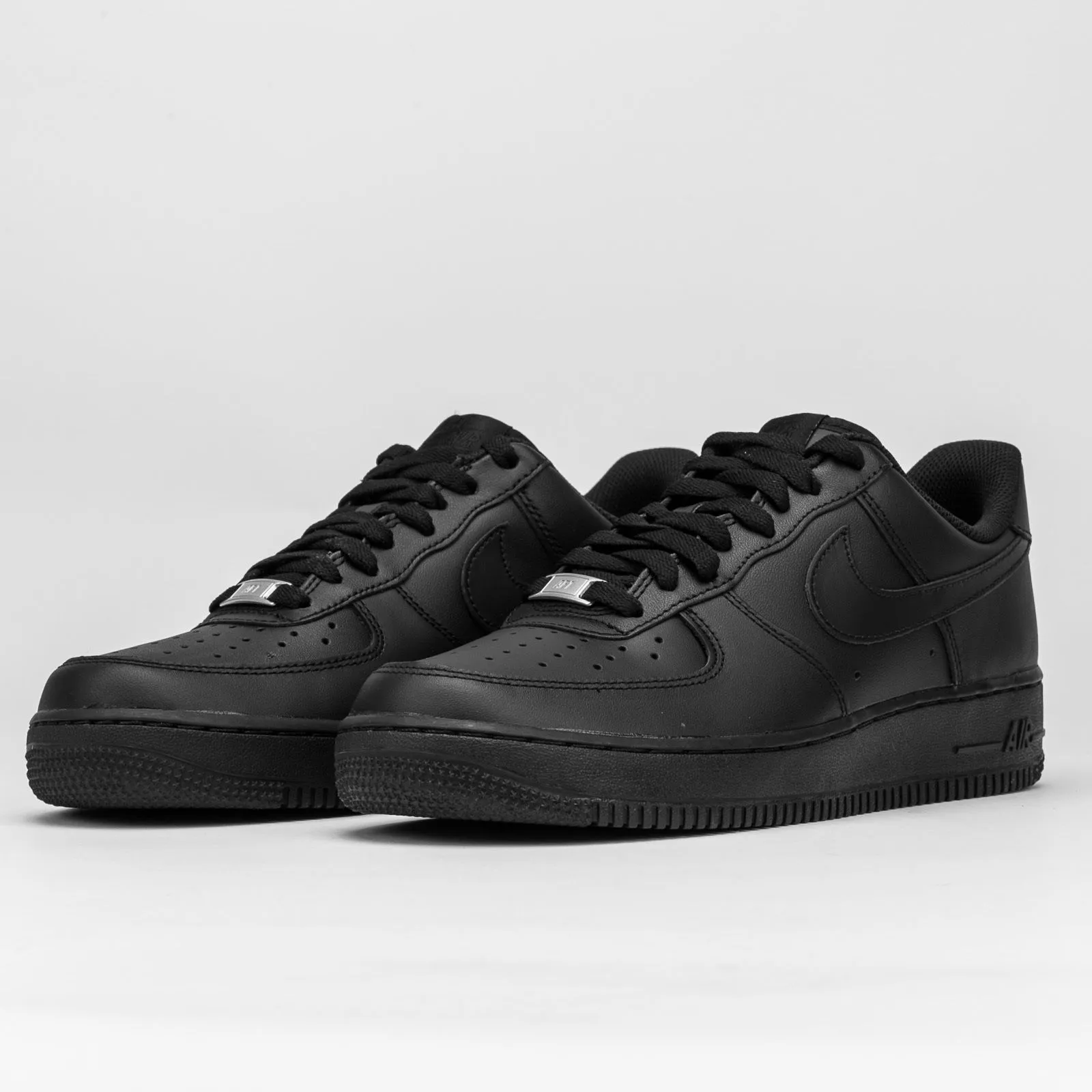 Nike Air Force 1 '07 "Black"