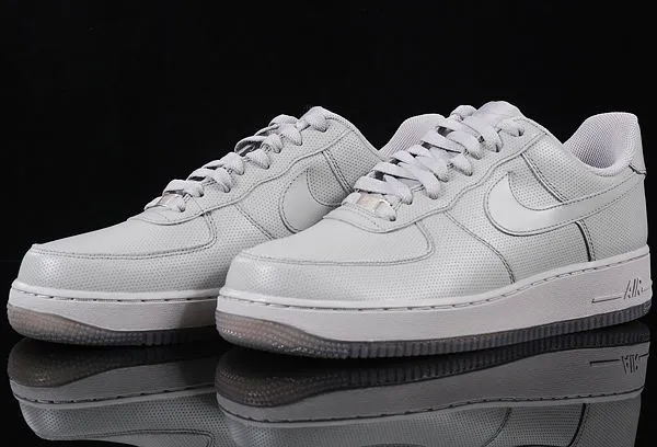 Nike Air Force 1 '07