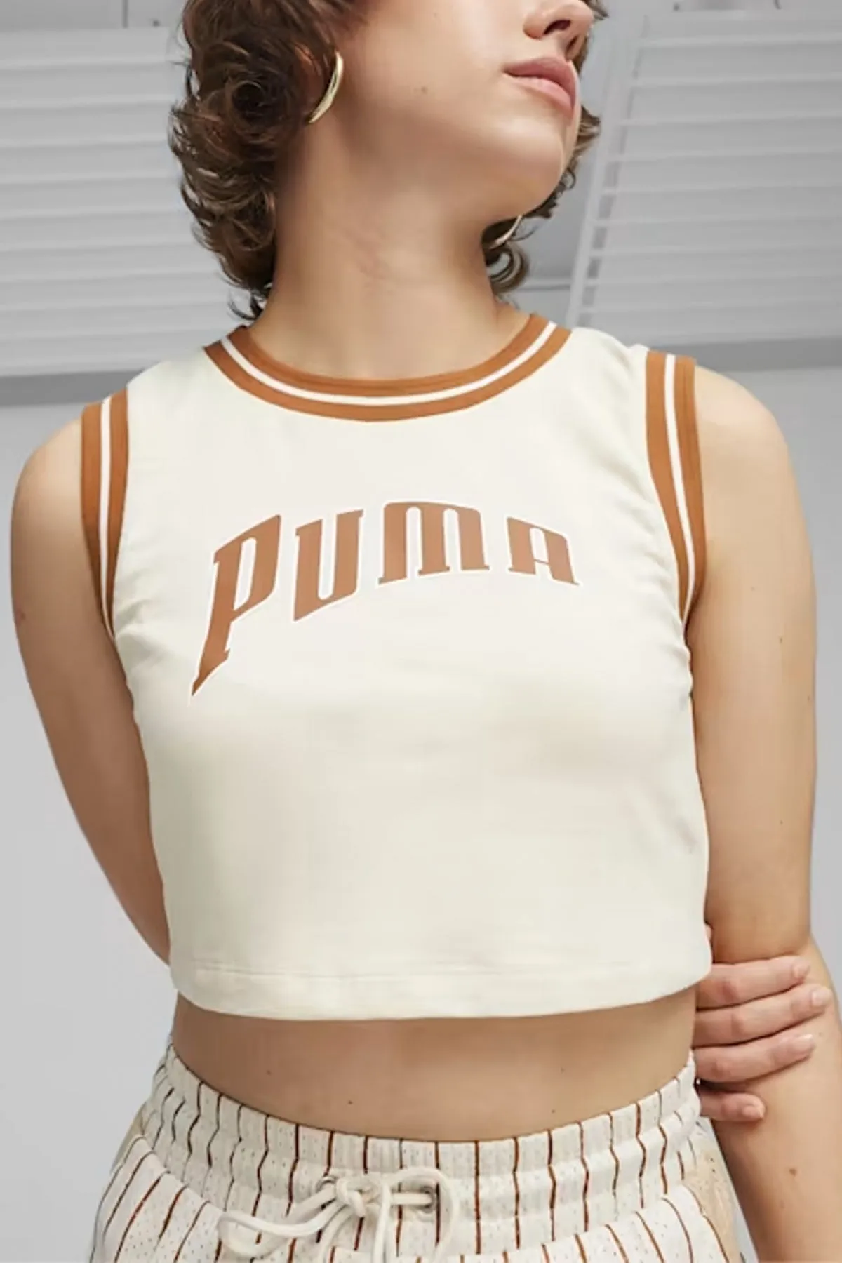 PUMA GRAPHIC CROPPED TEE