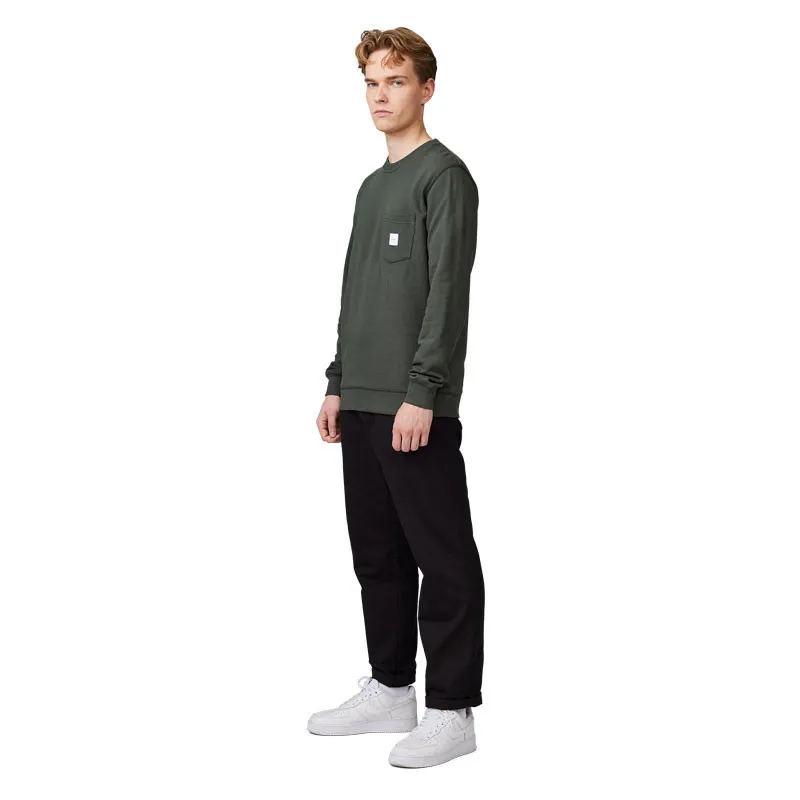 Sudadera Makia: Square Pocket Sweatshirt (Dark Green)