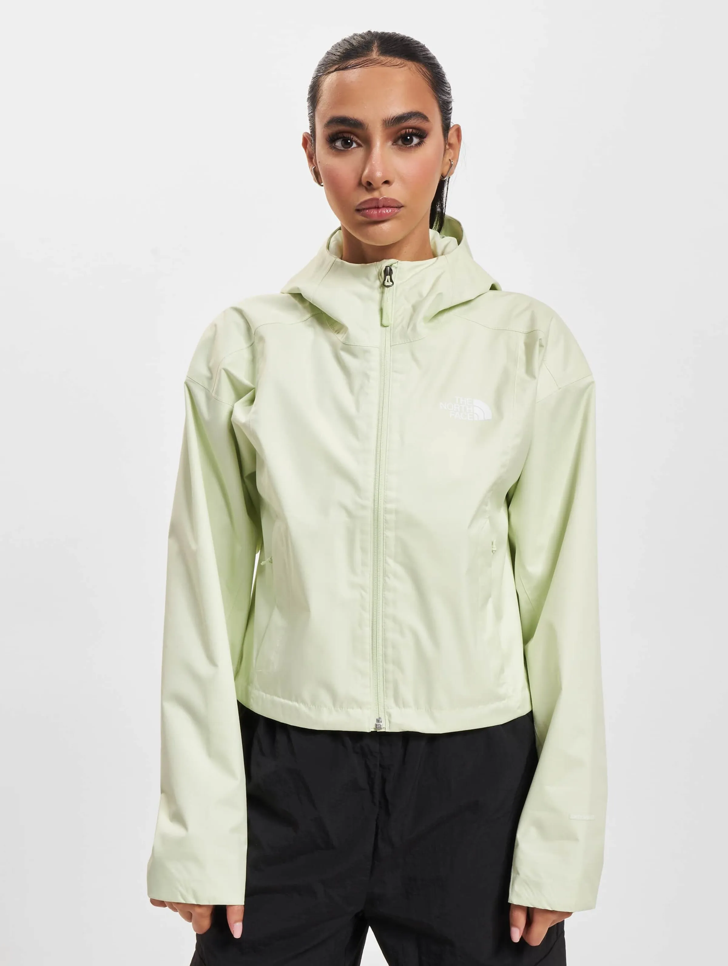 The North Face Cropped Quest Jacket