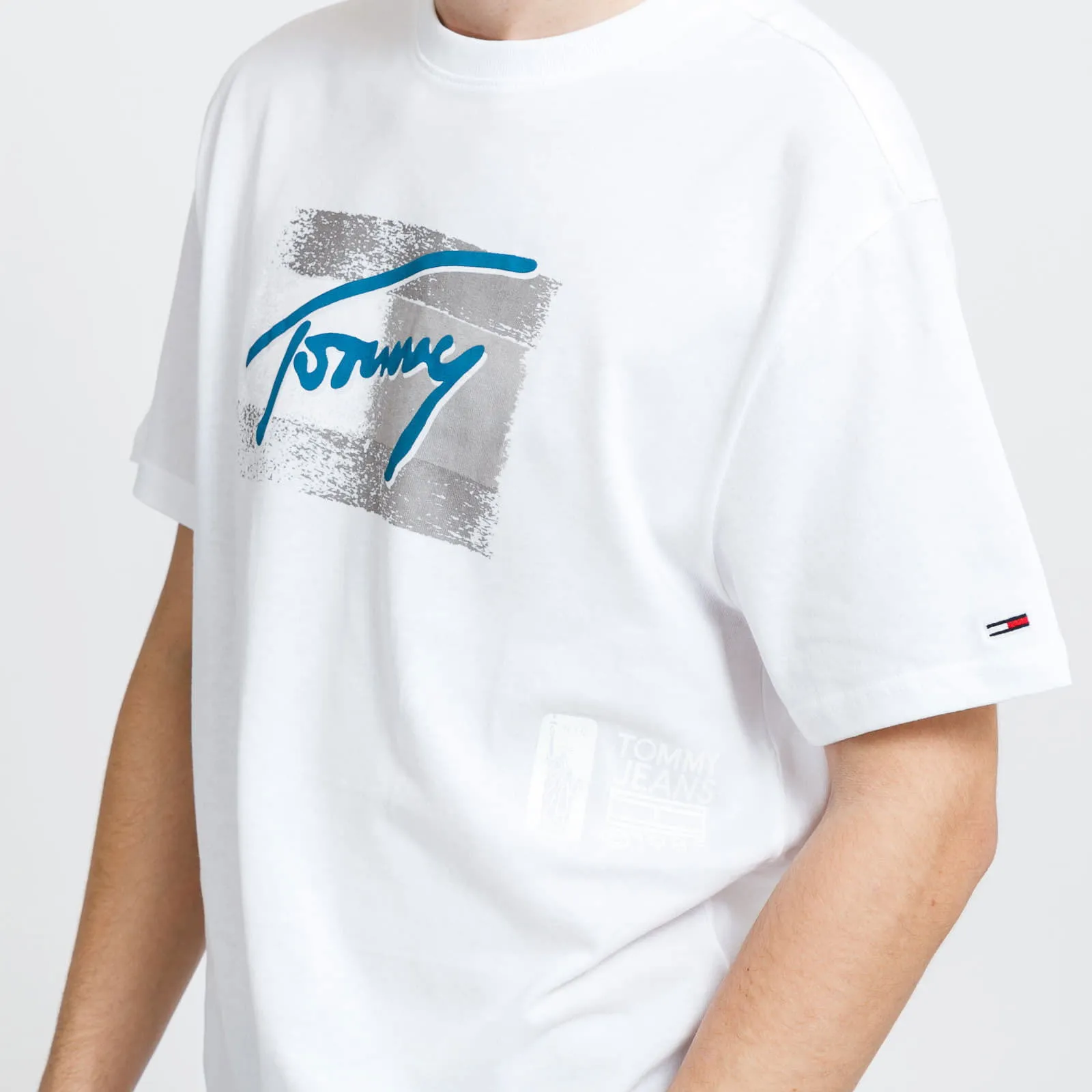 Tommy Hilfiger Faded Flag Script Tee