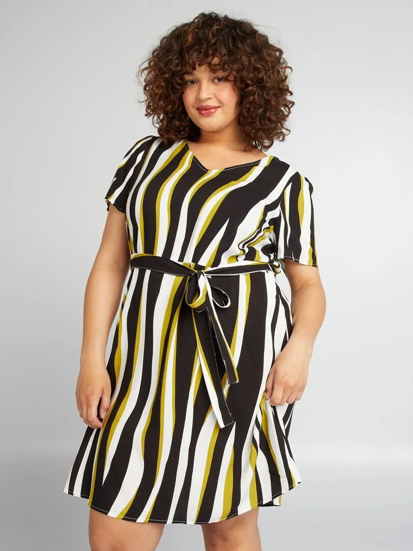 Vestido corto estampado 'Vero Moda Curve' - NEGRO